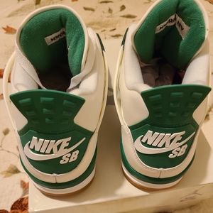 Air Jordan 4 Nike Sb Pine Green Size 12